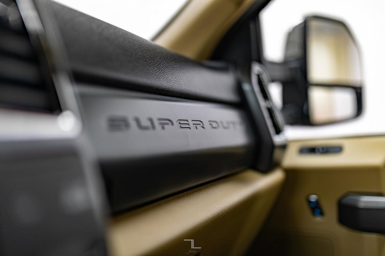 2017 Ford F-250 4x4 Crew Cab XLT Diesel Nav BCam Red Deer AB