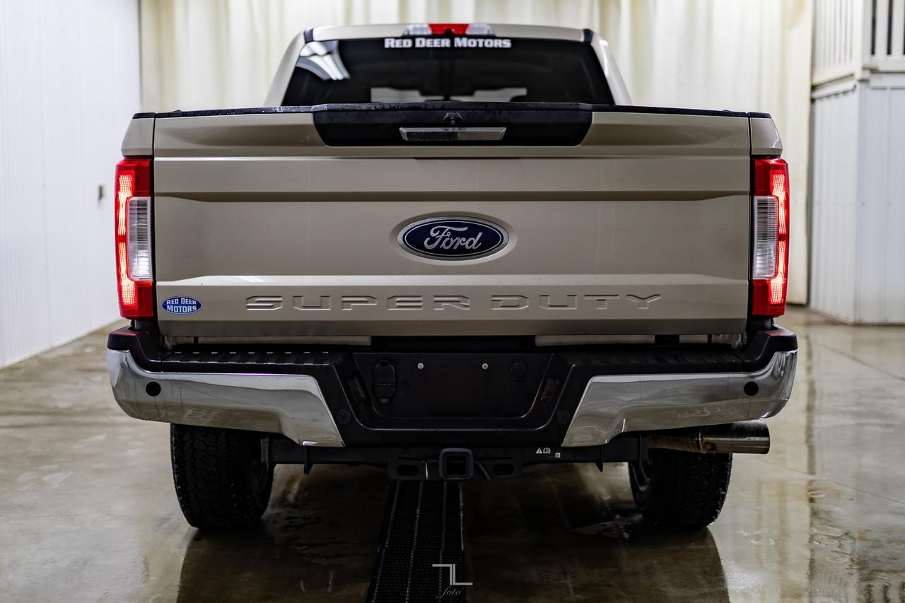 2017 Ford F-250 4x4 Crew Cab XLT Diesel Nav BCam Red Deer AB