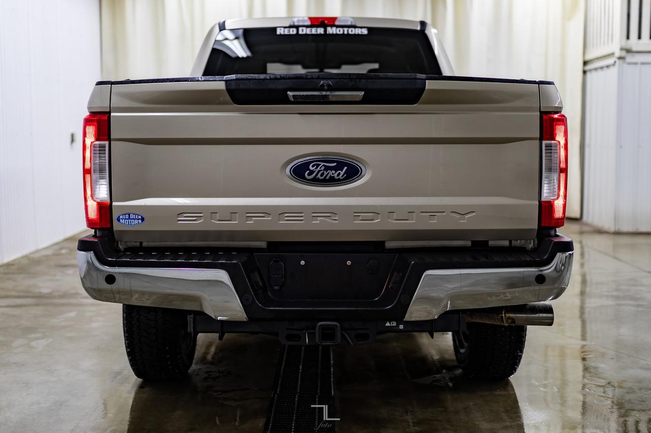 2017 Ford F-250 4x4 Crew Cab XLT Diesel Nav BCam Red Deer AB