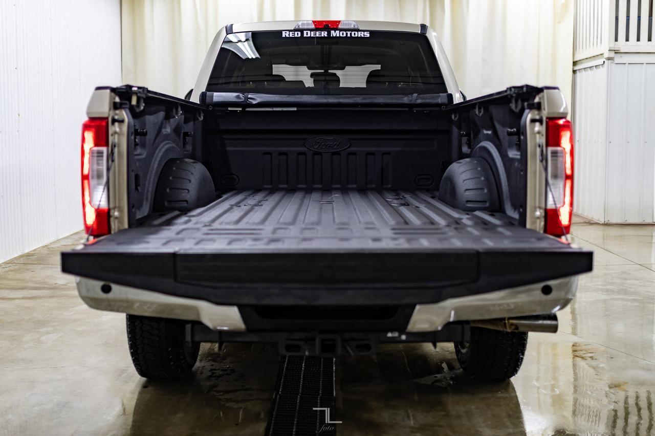 2017 Ford F-250 4x4 Crew Cab XLT Diesel Nav BCam Red Deer AB