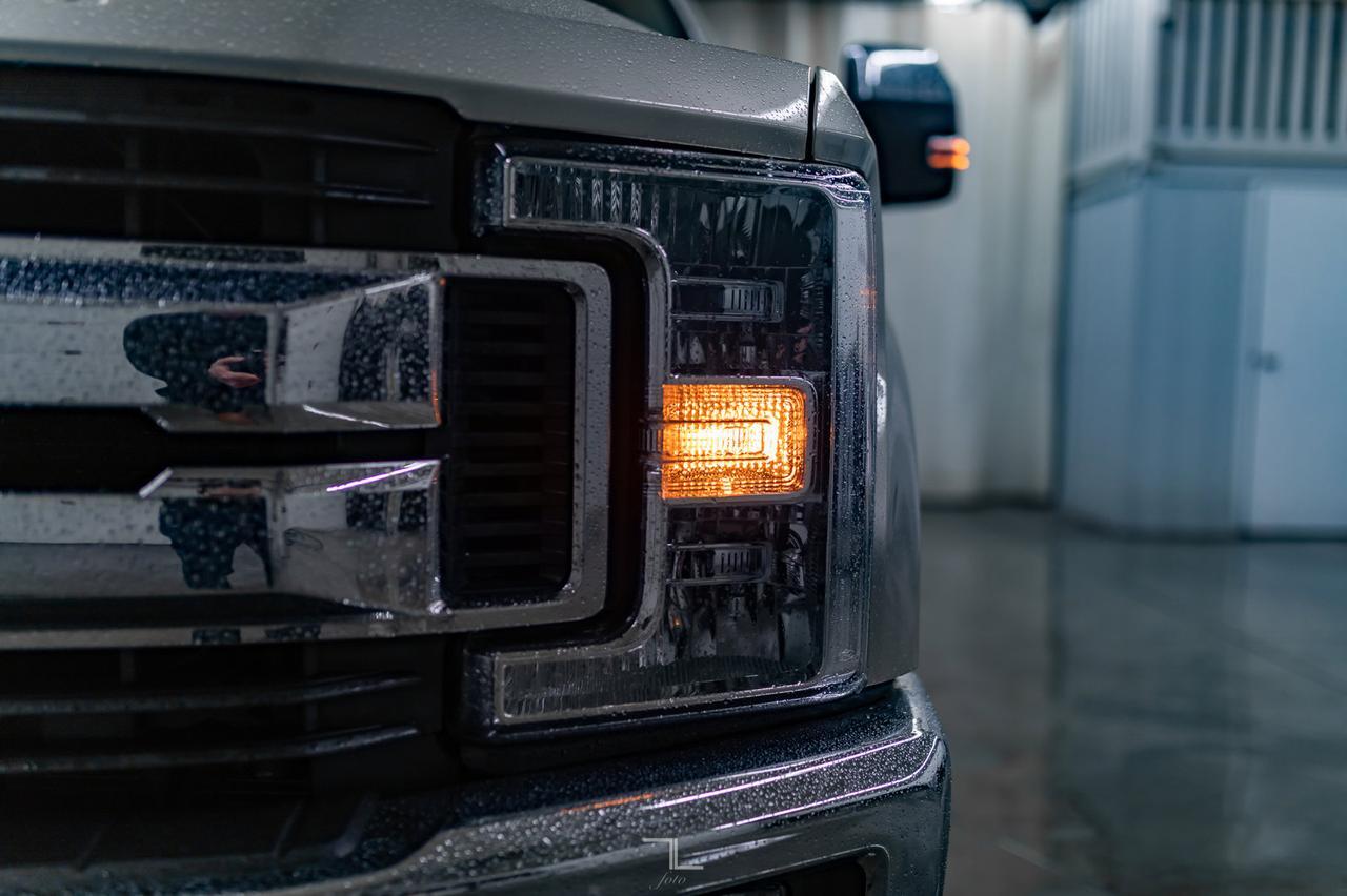 2017 Ford F-250 4x4 Crew Cab XLT Diesel Nav BCam Red Deer AB