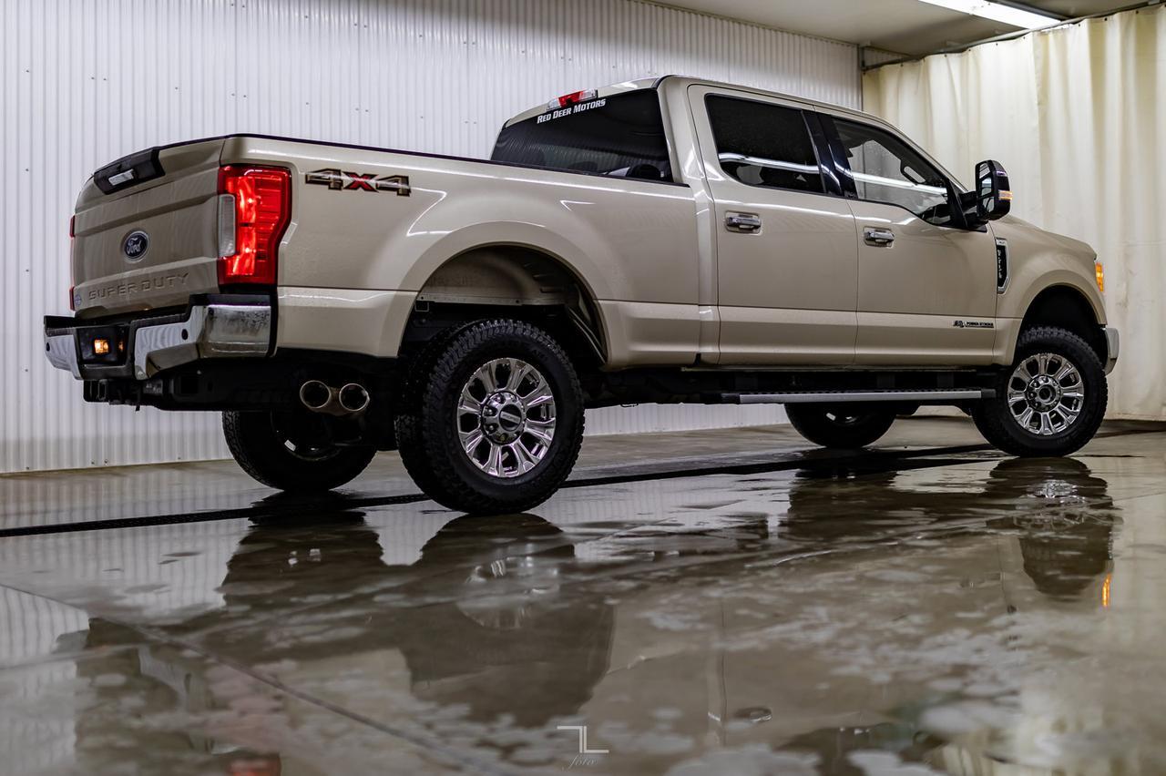 2017 Ford F-250 4x4 Crew Cab XLT Diesel Nav BCam Red Deer AB