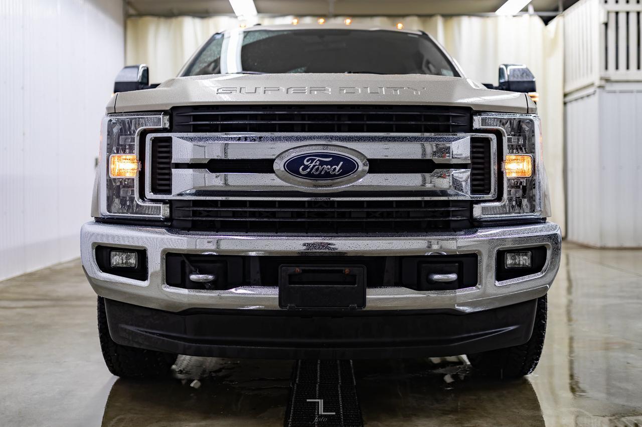 2017 Ford F-250 4x4 Crew Cab XLT Diesel Nav BCam Red Deer AB