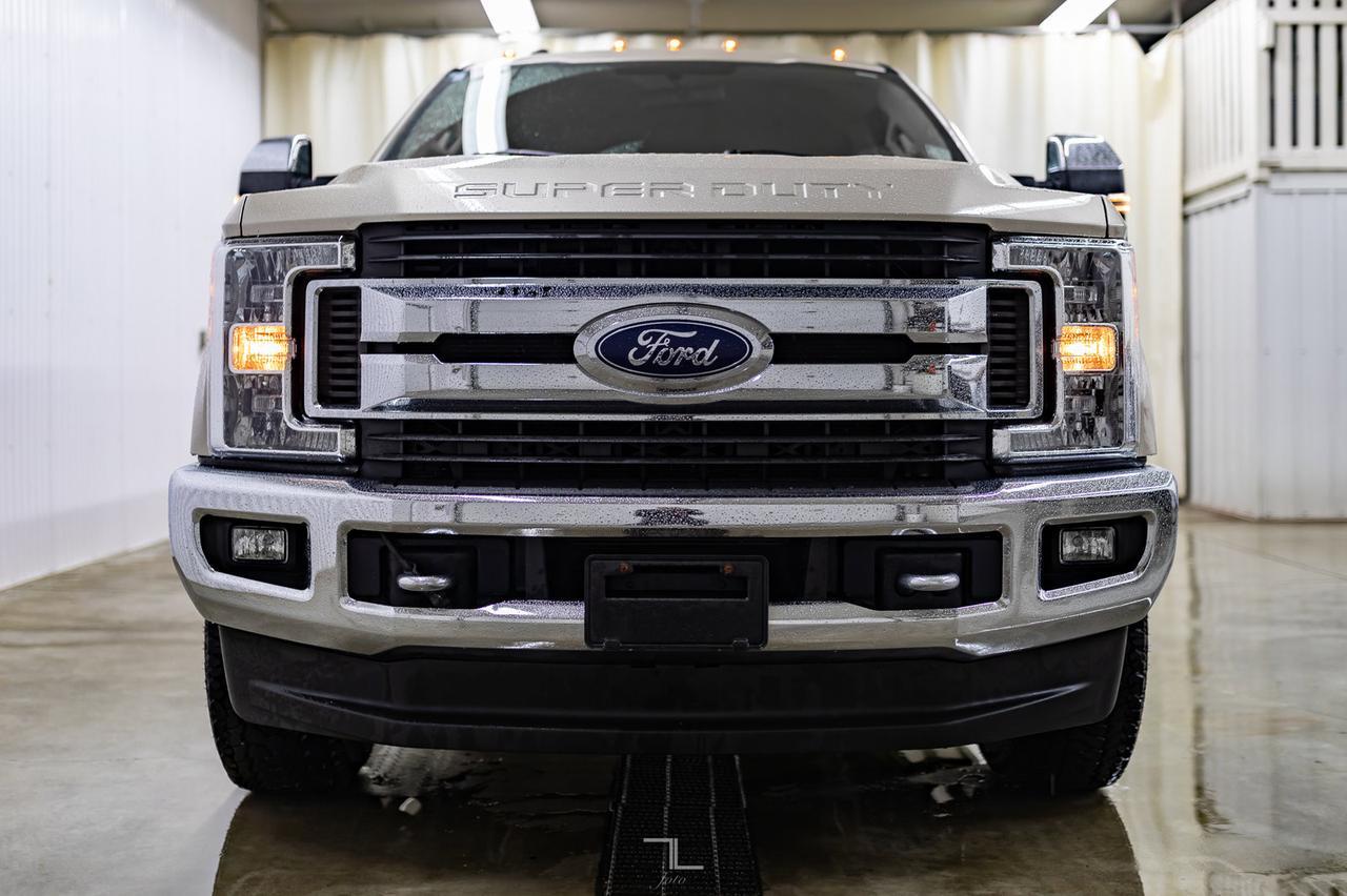 2017 Ford F-250 4x4 Crew Cab XLT Diesel Nav BCam Red Deer AB