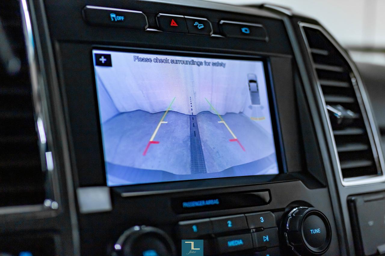 2017 Ford F-250 4x4 Crew Cab XLT FX4 Roof Nav BCam Red Deer AB