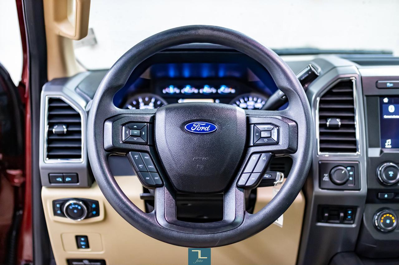 2017 Ford F-250 4x4 Crew Cab XLT FX4 Roof Nav BCam Red Deer AB