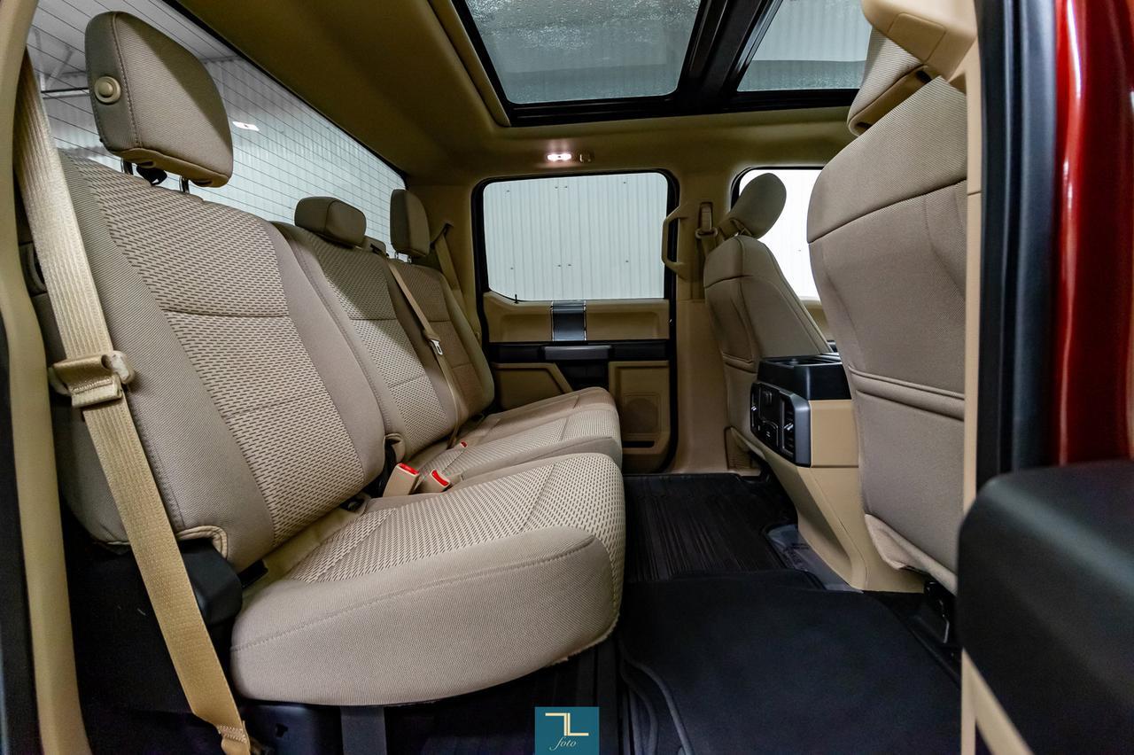 2017 Ford F-250 4x4 Crew Cab XLT FX4 Roof Nav BCam Red Deer AB