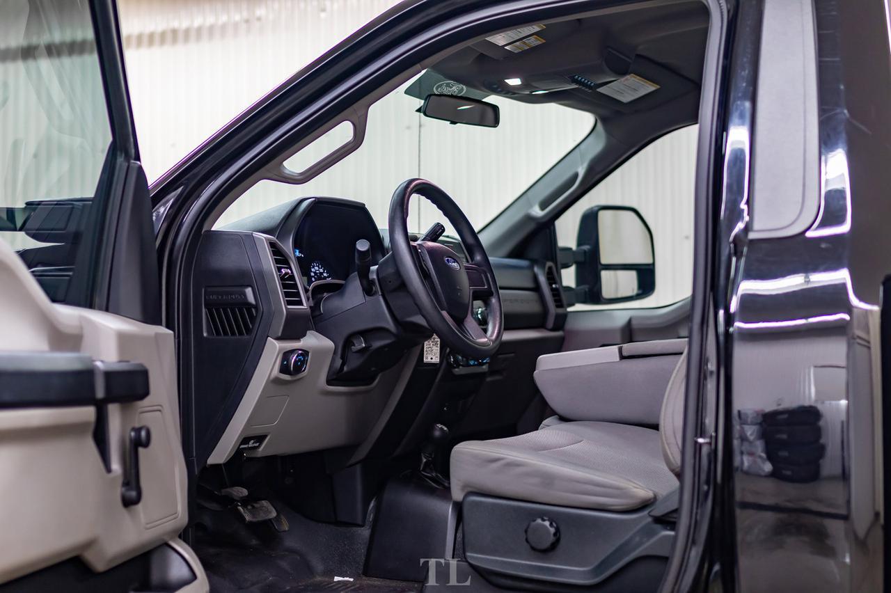 2017 Ford F-250 4x4 Reg Cab XL Longbox 6&quot; Lift Wheels Red Deer AB