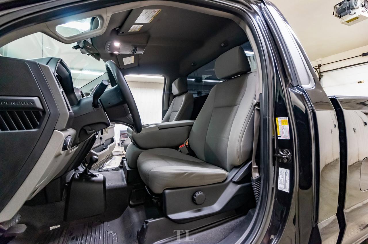 2017 Ford F-250 4x4 Reg Cab XL Longbox 6&quot; Lift Wheels Red Deer AB