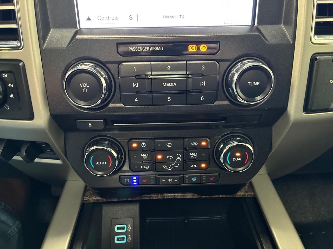 2017 Ford F-250 Lariat, Diesel, 4x4, Ultimate Pkg, 40 Gallon Auxiliary Fuel Tank/Toolbox, Gooseneck Houston TX