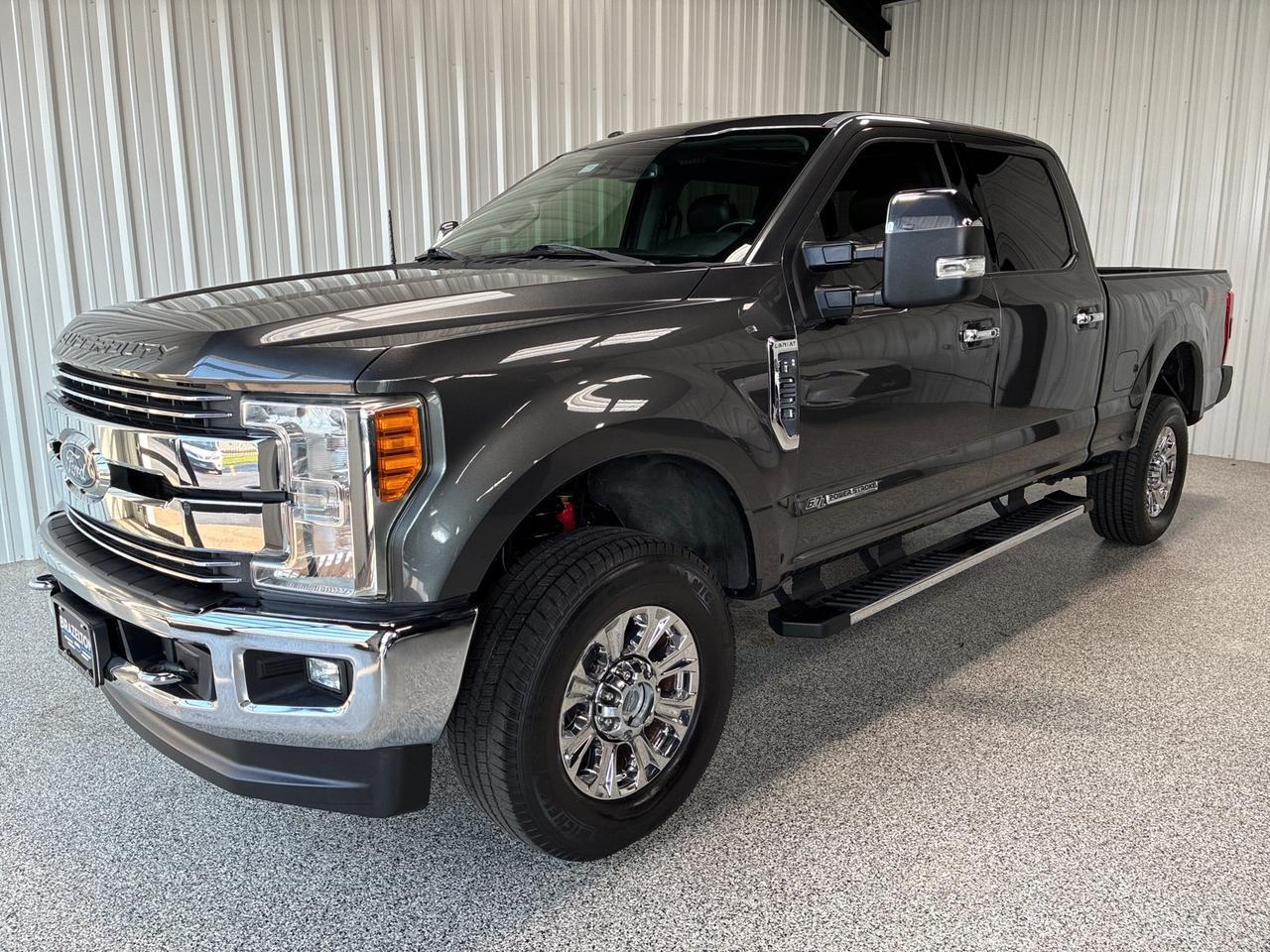 2017 Ford F-250 Lariat, Diesel, 4x4, Ultimate Pkg, 40 Gallon Auxiliary Fuel Tank/Toolbox, Gooseneck Houston TX