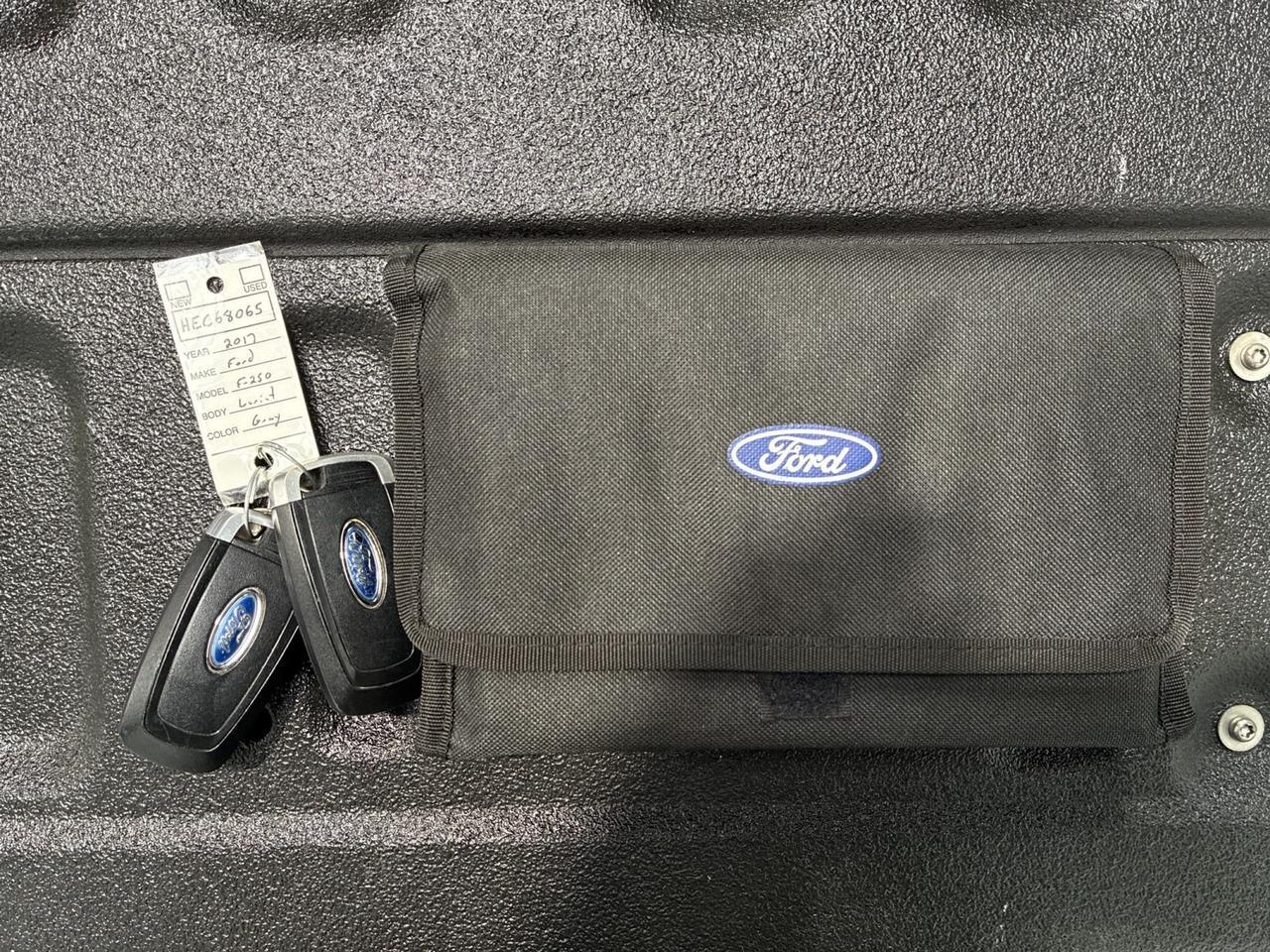 2017 Ford F-250 Lariat, Diesel, 4x4, Ultimate Pkg, 40 Gallon Auxiliary Fuel Tank/Toolbox, Gooseneck Houston TX