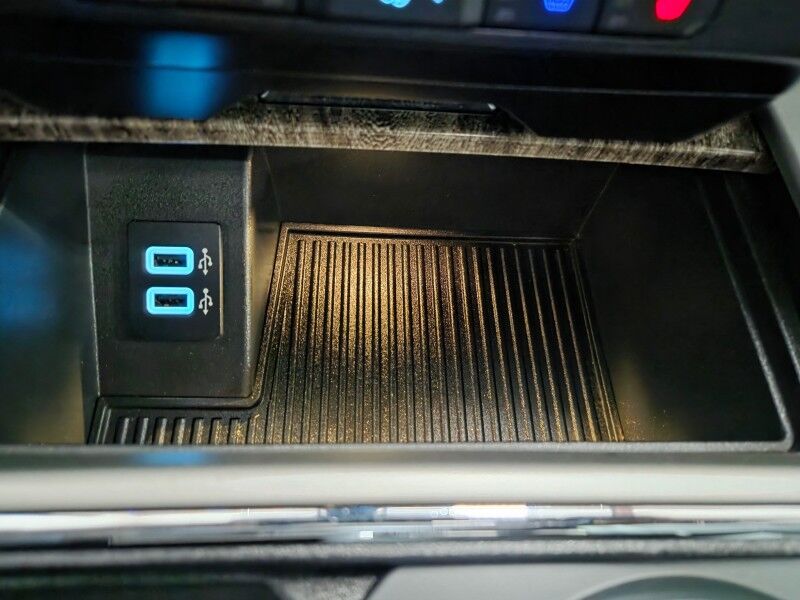 2017 Ford F-250 Lariat Lariat 4WD 6.7L Diesel GPS Camera Sunroof Wheels FREE WARRANTY Arlington TX