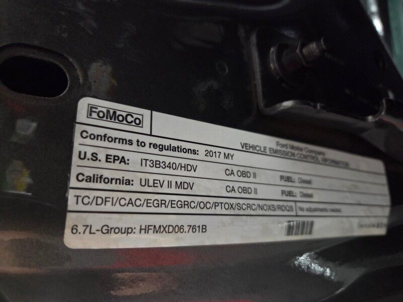 2017 Ford F-250 Lariat Lariat 4WD 6.7L Diesel GPS Camera Sunroof Wheels FREE WARRANTY Arlington TX