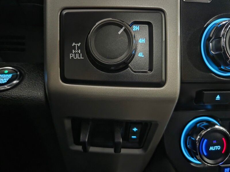 2017 Ford F-250 Lariat Lariat 4WD 6.7L Diesel GPS Camera Sunroof Wheels FREE WARRANTY Arlington TX