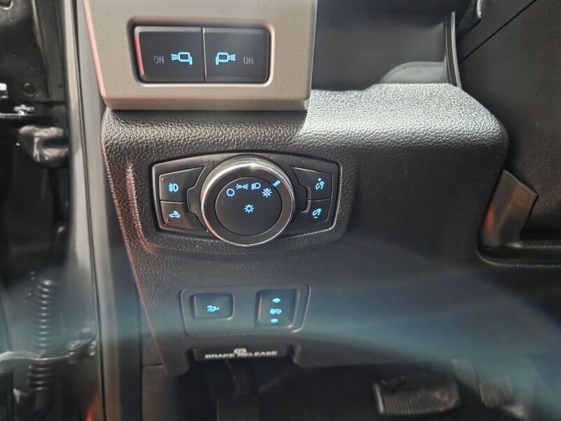 2017 Ford F-250 Lariat Lariat 4WD 6.7L Diesel GPS Camera Sunroof Wheels FREE WARRANTY Arlington TX