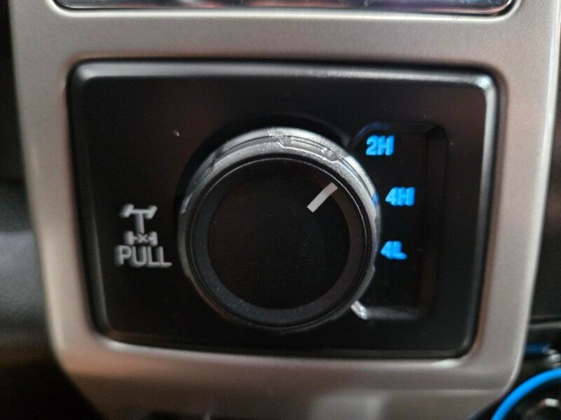 2017 Ford F-250 Lariat Lifted 4WD 6.7L Diesel GPS Camera FREE WARRANTY Arlington TX