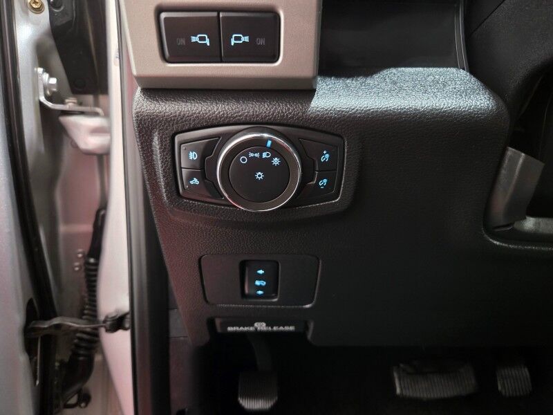 2017 Ford F-250 Lariat Lifted 4WD 6.7L Diesel GPS Camera FREE WARRANTY Arlington TX