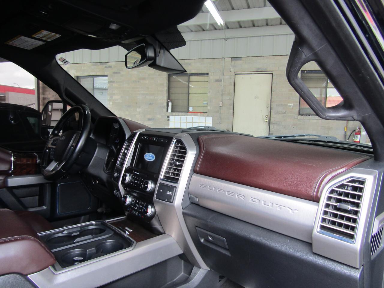 2017 Ford F-250 Platinum 4WD Crew Cab 6.75 Box Grand Prairie TX