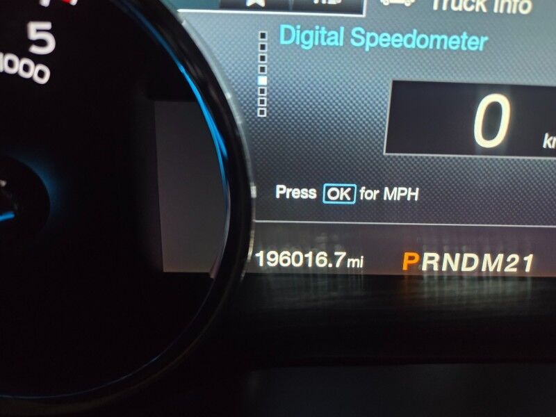 2017 Ford F-250 Platinum 6.7L Diesel 4WD GPS Camera Sunroof 35in Tires Gooseneck FREE WARRANTY Arlington TX