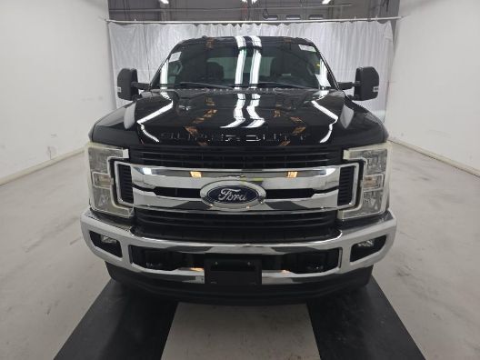 2017 Ford F-250 XLT  Medium Bed