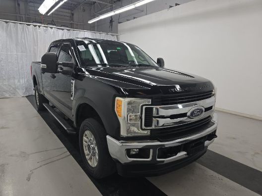 2017 Ford F-250 XLT  Medium Bed