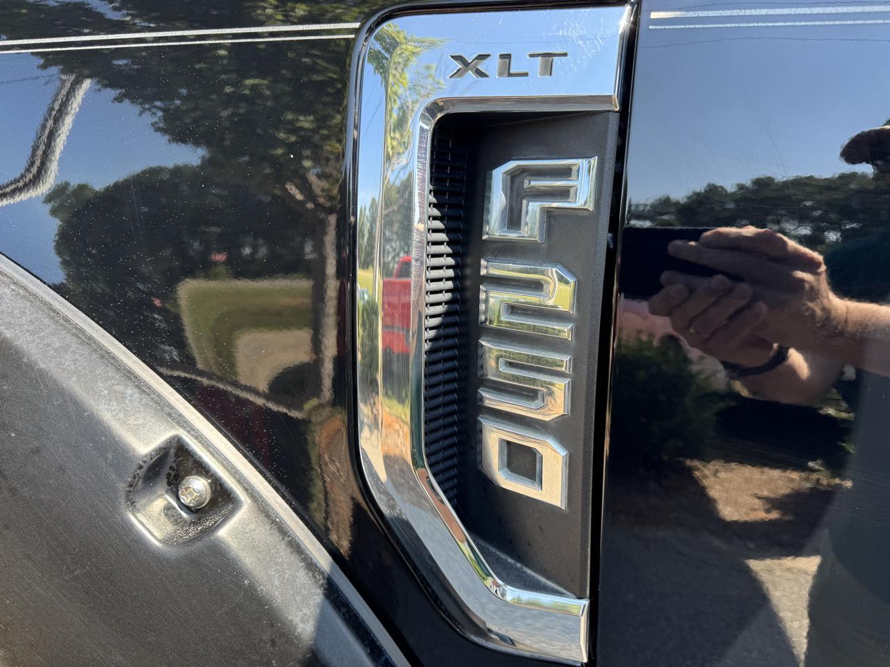 2017 Ford F-250 XLT W/ LEATHER