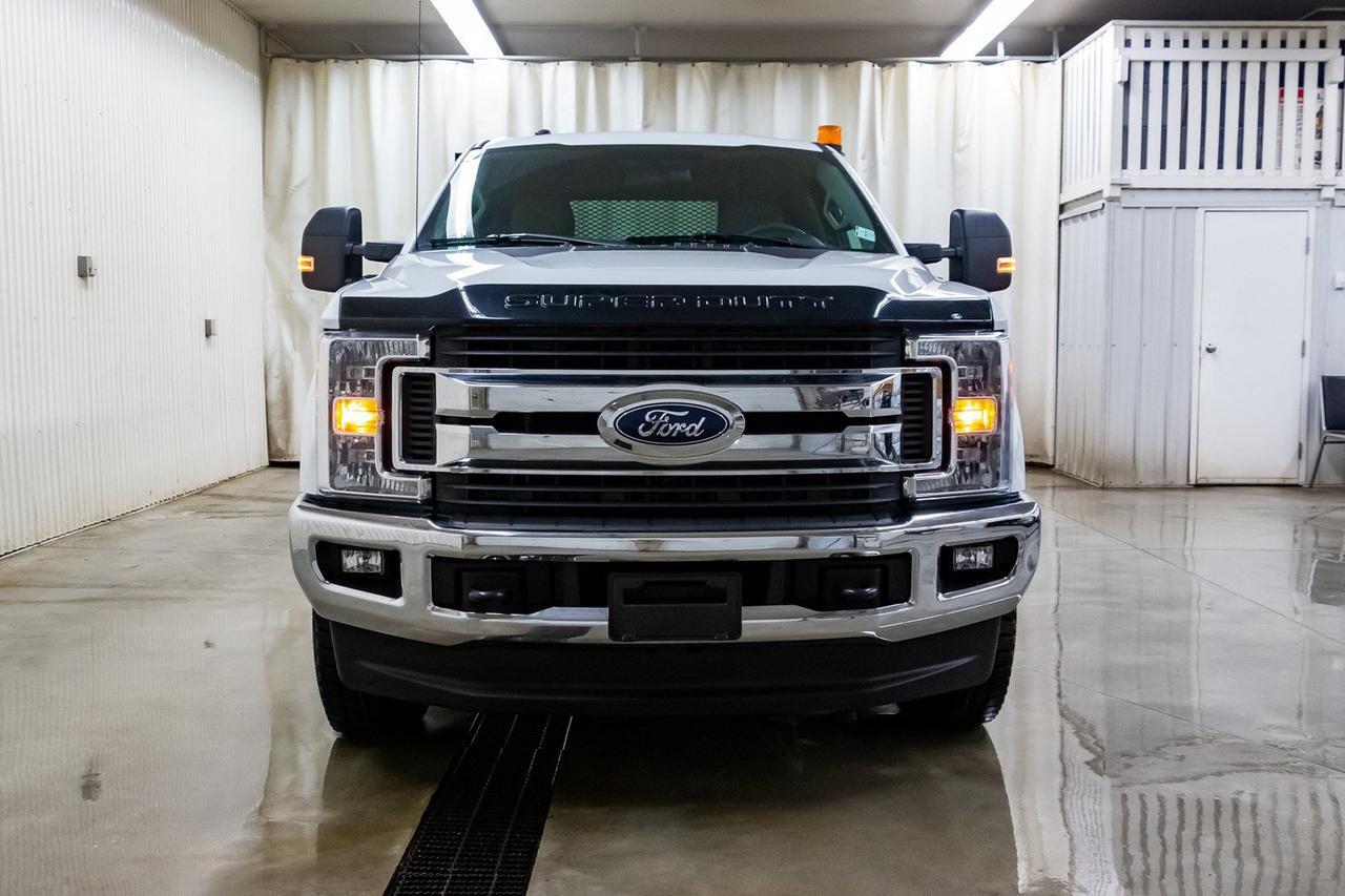 2017 Ford F-350 4x4 CRew Cab XLT Deck Red Deer AB