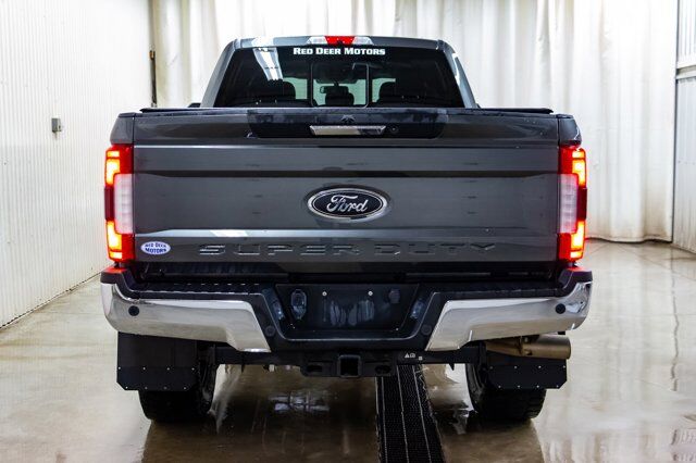 2017 Ford F-350 4x4 Crew Cab Lariat FX4 Diesel Leather Nav Red Deer AB