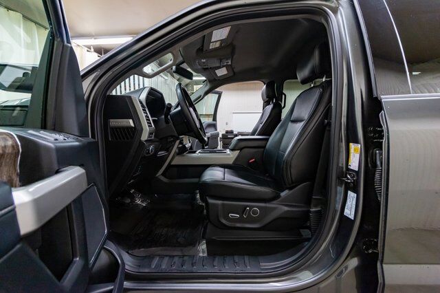 2017 Ford F-350 4x4 Crew Cab Lariat FX4 Diesel Leather Nav Red Deer AB