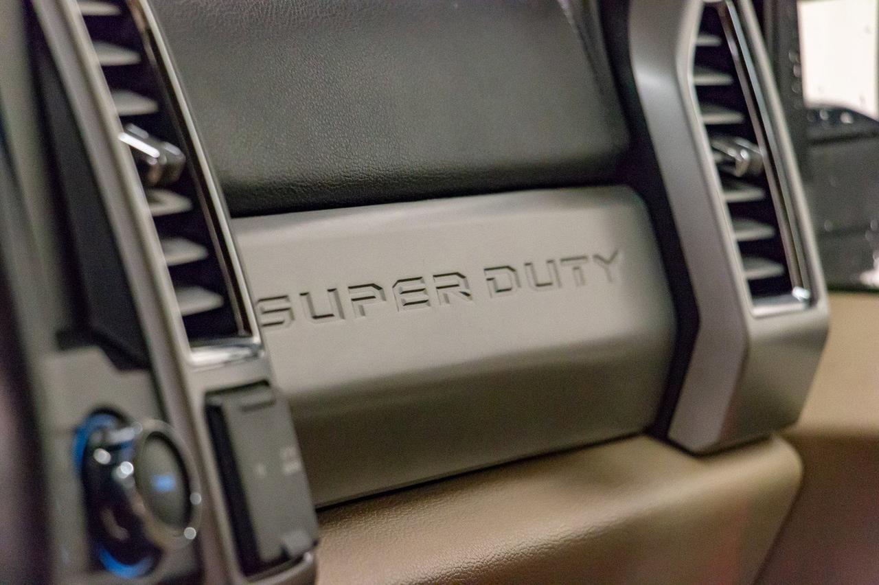 2017 Ford F-350 4x4 Crew Cab Lariat FX4 Diesel Leather Roof Nav Red Deer AB