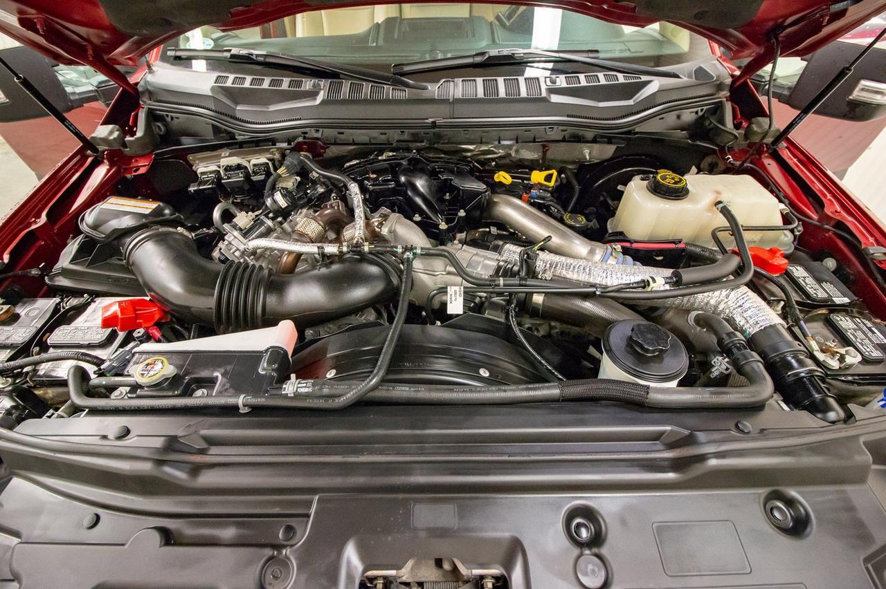 2017 Ford F-350 4x4 Crew Cab Lariat FX4 Diesel Leather Roof Nav Red Deer AB