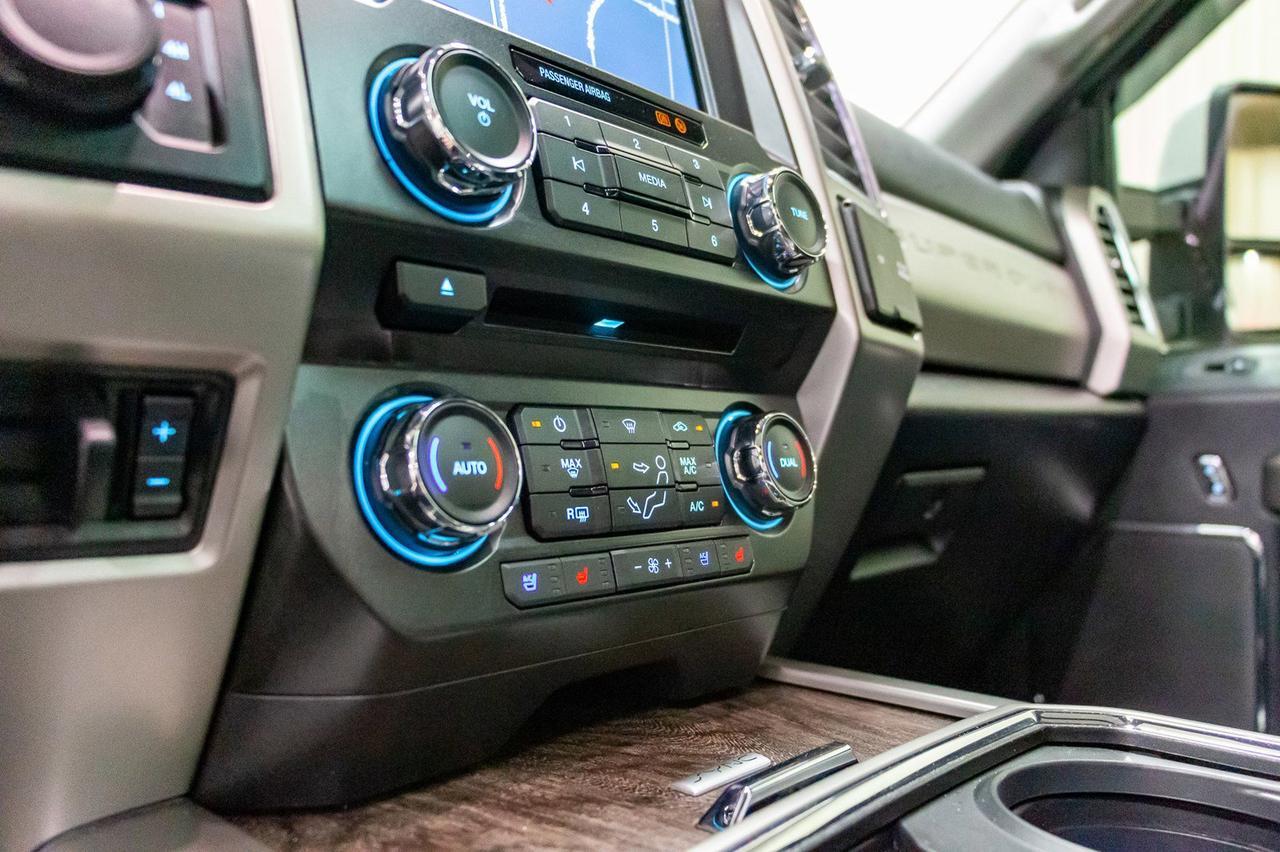 2017 Ford F-350 4x4 Crew Cab Lariat FX4 Diesel Leather Roof Nav Red Deer AB