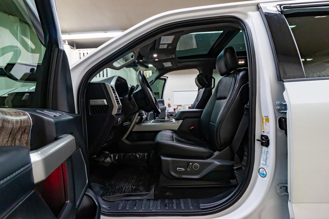 2017 Ford F-350 4x4 Crew Cab Lariat FX4 Diesel Leather Roof Nav Red Deer AB