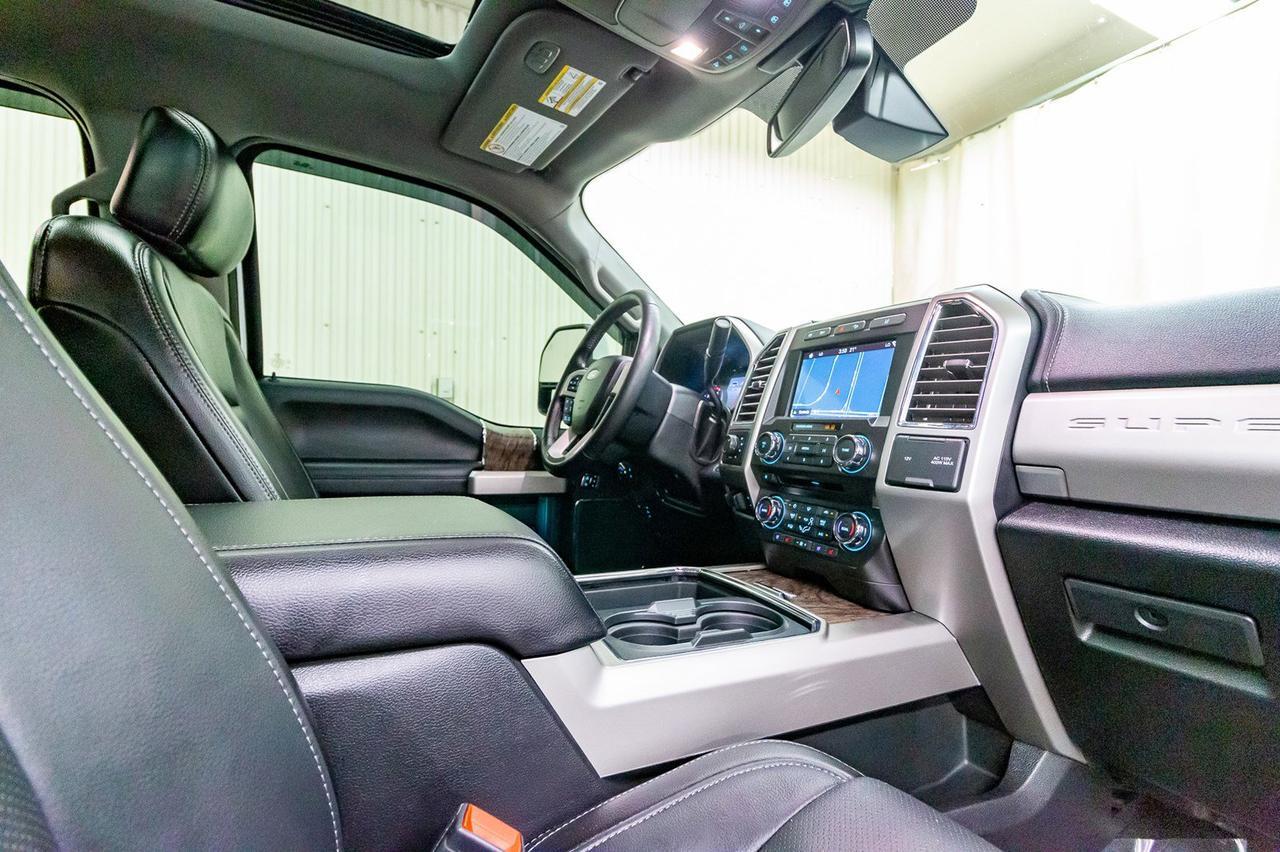 2017 Ford F-350 4x4 Crew Cab Lariat FX4 Diesel Leather Roof Nav Red Deer AB