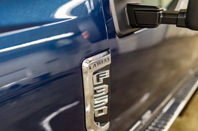 2017 Ford F-350 4x4 Crew Cab Lariat FX4 Ultimate Diesel Leather Roof Nav Red Deer AB