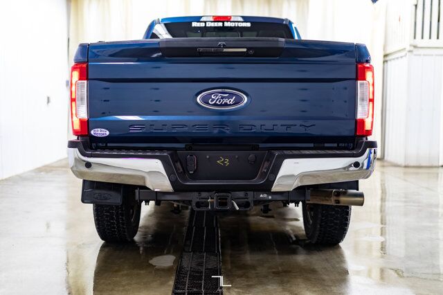 2017 Ford F-350 4x4 Crew Cab Lariat FX4 Ultimate Diesel Leather Roof Nav Red Deer AB