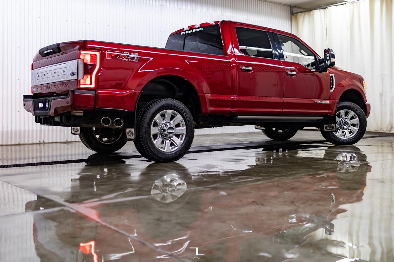 2017 Ford F-350 4x4 Crew Cab Platinum Diesel Leather Roof Nav BCam Red Deer AB