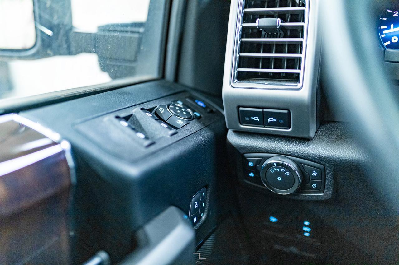 2017 Ford F-350 4x4 Crew Cab Platinum FX4 Diesel 8" Lift Leather Roof Nav Red Deer AB