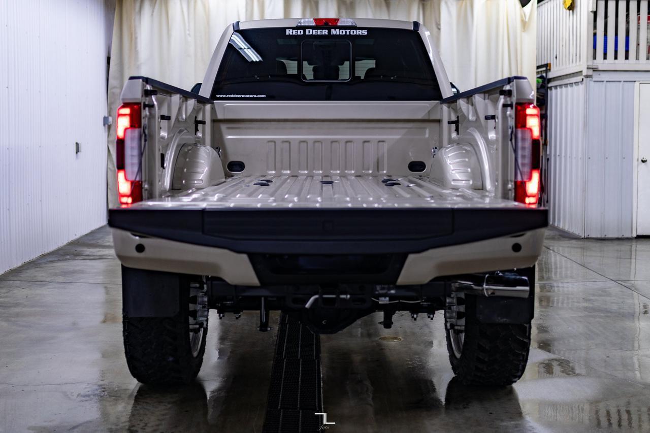 2017 Ford F-350 4x4 Crew Cab Platinum FX4 Diesel 8" Lift Leather Roof Nav Red Deer AB