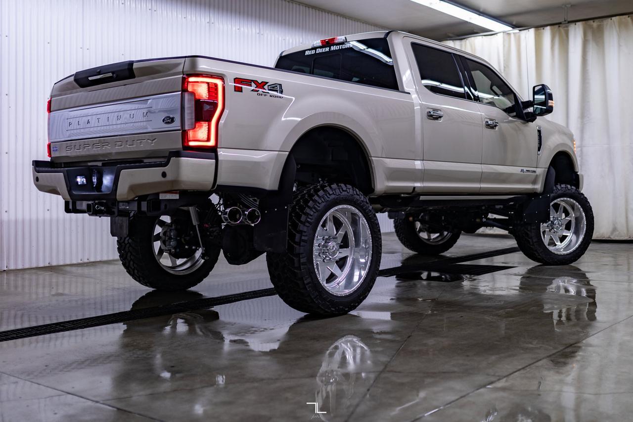 2017 Ford F-350 4x4 Crew Cab Platinum FX4 Diesel 8" Lift Leather Roof Nav Red Deer AB