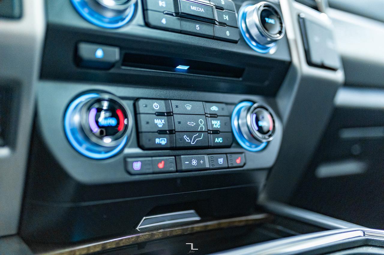 2017 Ford F-350 4x4 Crew Cab Platinum FX4 Diesel 8&quot; Lift Leather Roof Nav Red Deer AB