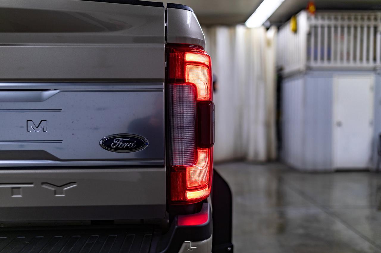 2017 Ford F-350 4x4 Crew Cab Platinum FX4 Diesel 8" Lift Leather Roof Nav Red Deer AB