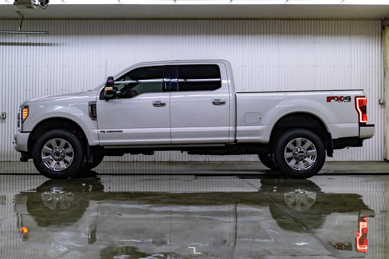 2017 Ford F-350 4x4 Crew Cab Platinum FX4 Diesel Leather Roof Nav Red Deer AB