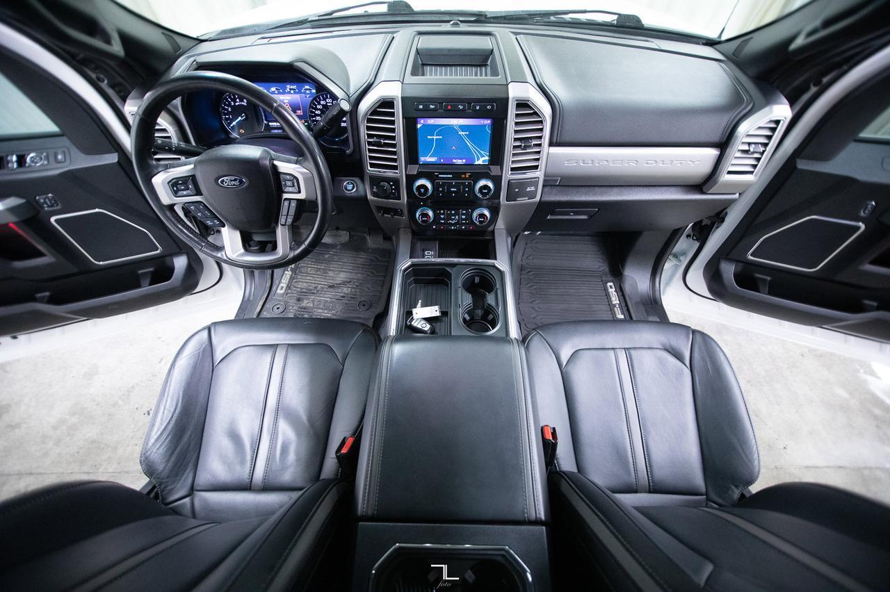 2017 Ford F-350 4x4 Crew Cab Platinum FX4 Diesel Leather Roof Nav Red Deer AB