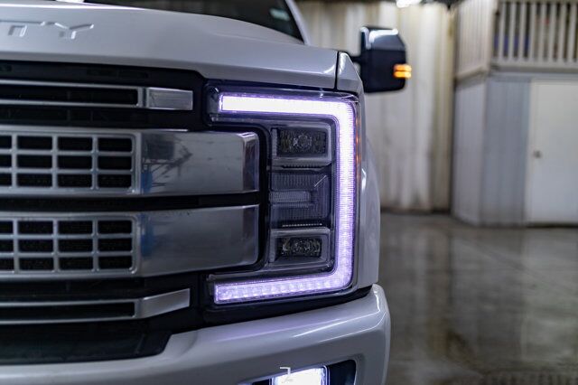 2017 Ford F-350 4x4 Crew Cab Platinum FX4 Diesel Leather Roof Nav Red Deer AB