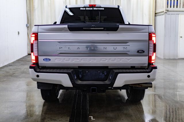 2017 Ford F-350 4x4 Crew Cab Platinum FX4 Diesel Leather Roof Nav Red Deer AB