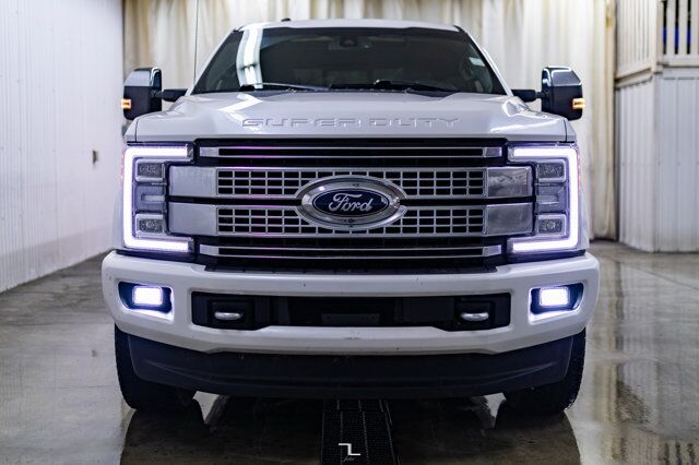 2017 Ford F-350 4x4 Crew Cab Platinum FX4 Diesel Leather Roof Nav Red Deer AB