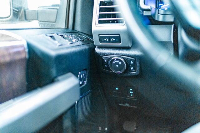 2017 Ford F-350 4x4 Crew Cab Platinum FX4 Diesel Leather Roof Nav Red Deer AB