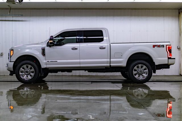 2017 Ford F-350 4x4 Crew Cab Platinum FX4 Diesel Leather Roof Nav Red Deer AB